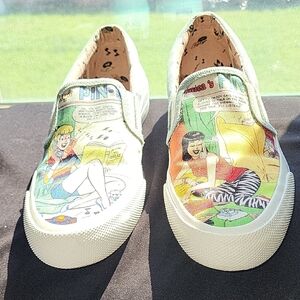 Keds Women's Comic Print Sneakers - White and Multicolor